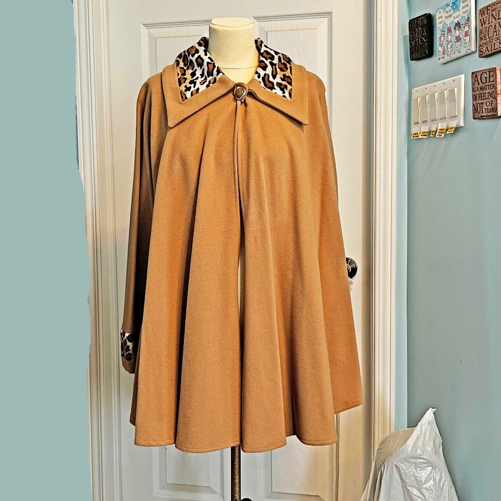 CASHMERE SWING COAT, WITH MERINO WOOL, CAPE-LIKE SLEEVES, FAUX LEOPARD ACCENTS,